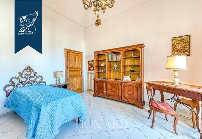 Image No.20-4 Bed Apartment for sale