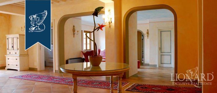 Image No.13-16 Bed Villa for sale