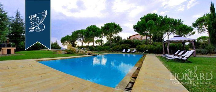 Image No.7-16 Bed Villa for sale