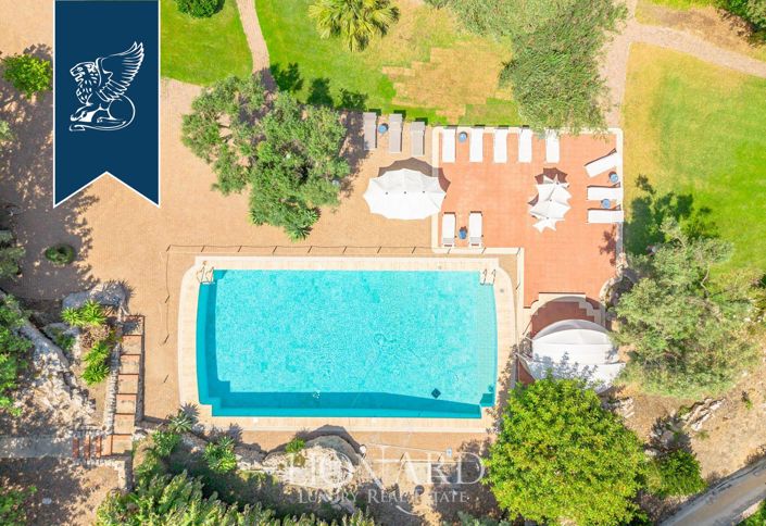 Image No.3-12 Bed Villa for sale