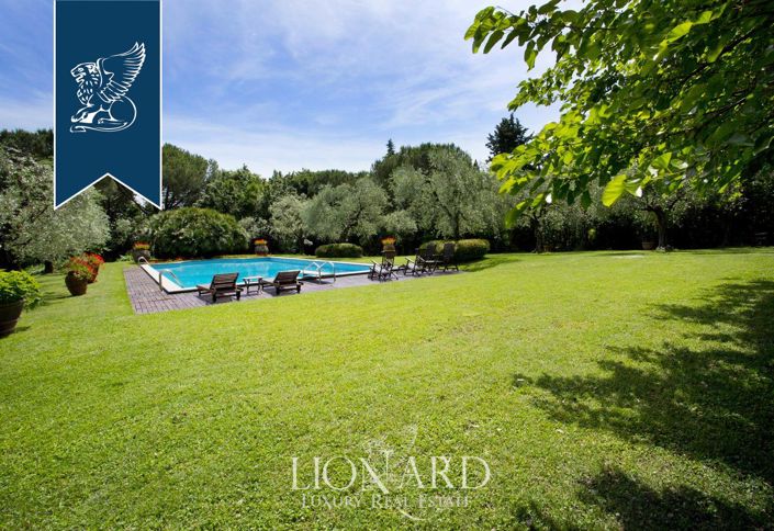 Image No.18-7 Bed Farmhouse for sale