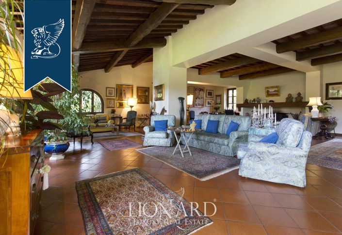 Image No.29-7 Bed Farmhouse for sale