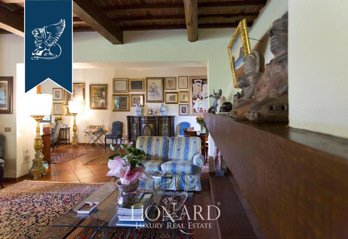 Image No.34-7 Bed Farmhouse for sale