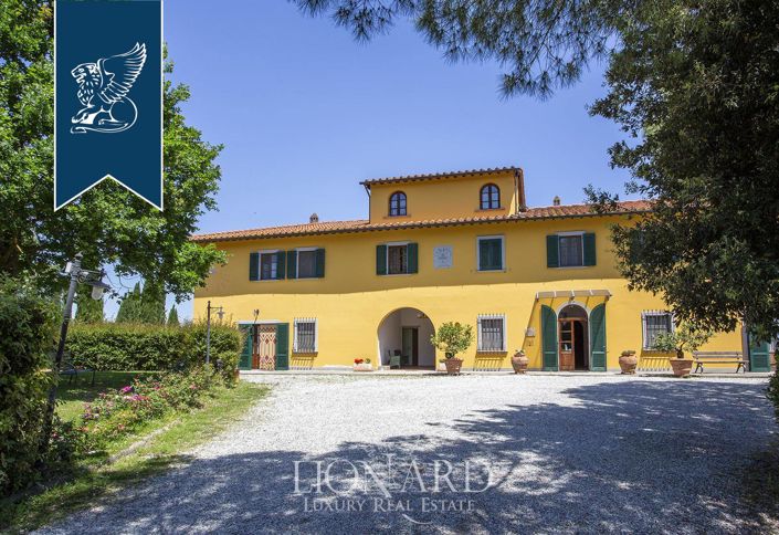 Image No.21-9 Bed Farmhouse for sale