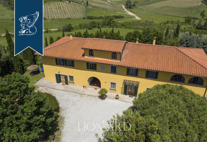 Image No.36-9 Bed Farmhouse for sale