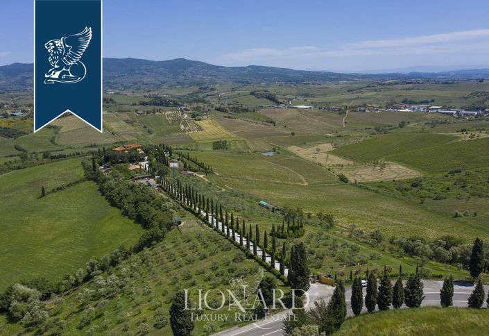 Image No.43-9 Bed Farmhouse for sale