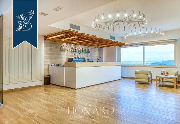 Image No.18-9 Bed Farmhouse for sale