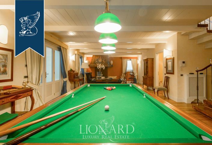 Image No.16-10 Bed Villa for sale