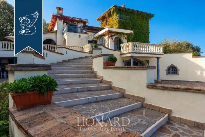 Image No.5-6 Bed Villa for sale