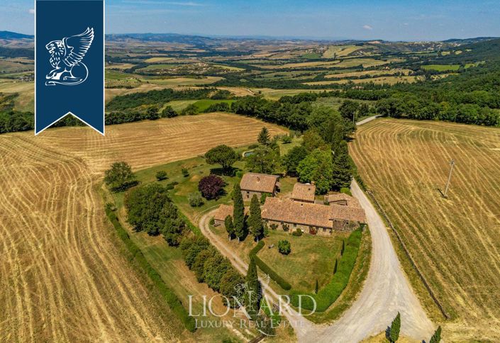 Image No.11-9 Bed Farmhouse for sale