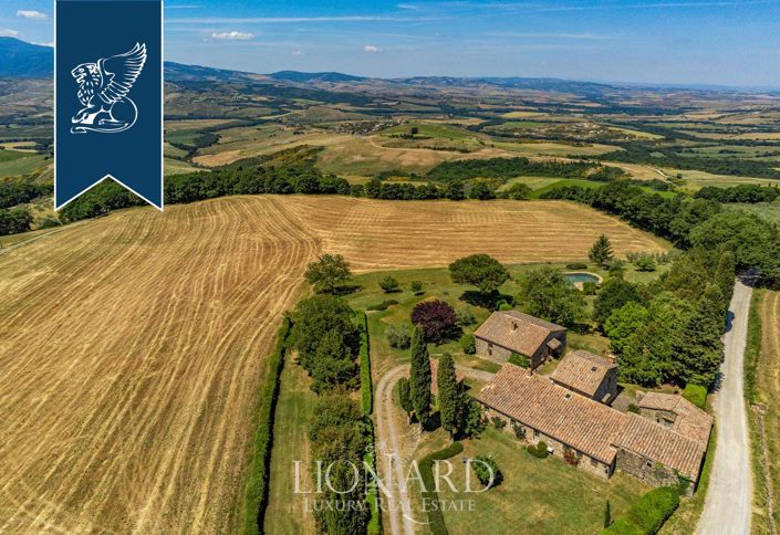 Image No.12-9 Bed Farmhouse for sale