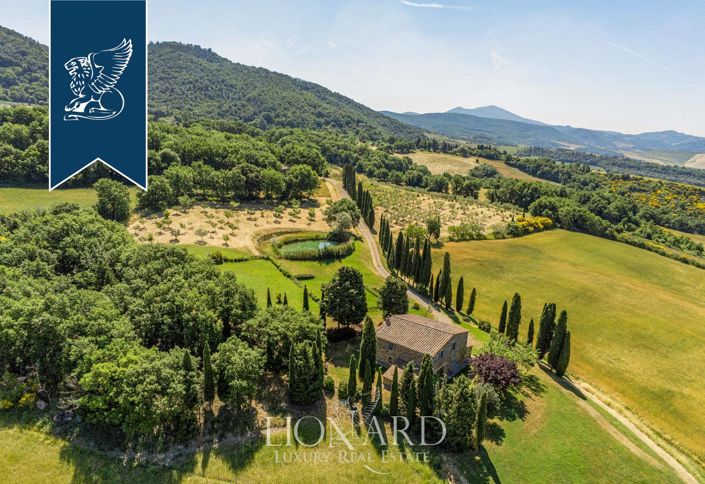 Image No.19-9 Bed Farmhouse for sale