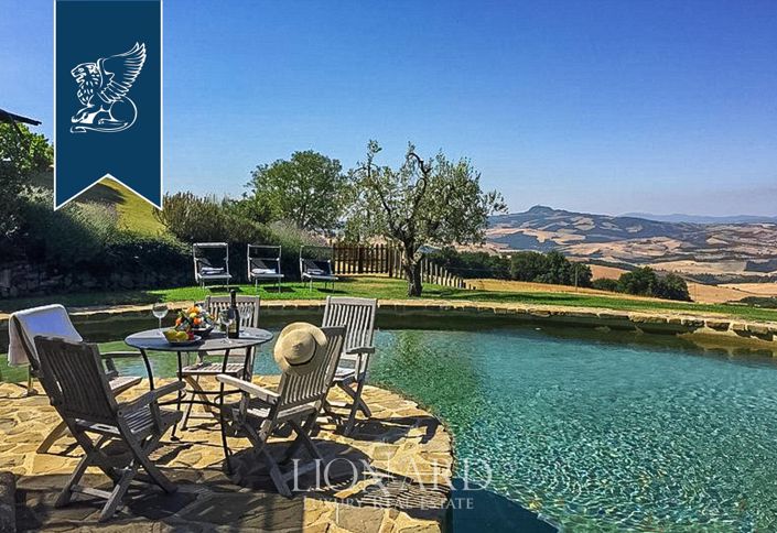 Image No.21-9 Bed Farmhouse for sale