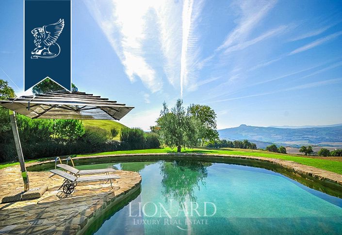 Image No.22-9 Bed Farmhouse for sale