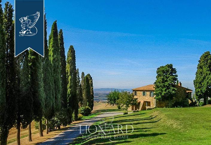 Image No.28-9 Bed Farmhouse for sale