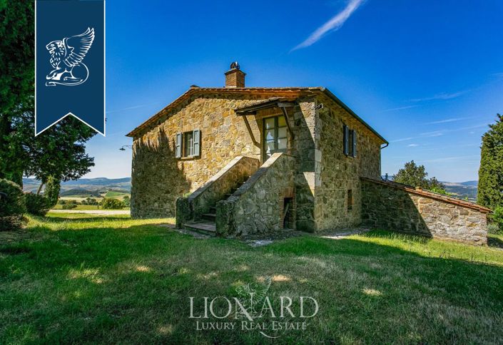 Image No.30-9 Bed Farmhouse for sale