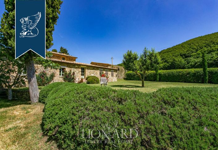 Image No.33-9 Bed Farmhouse for sale