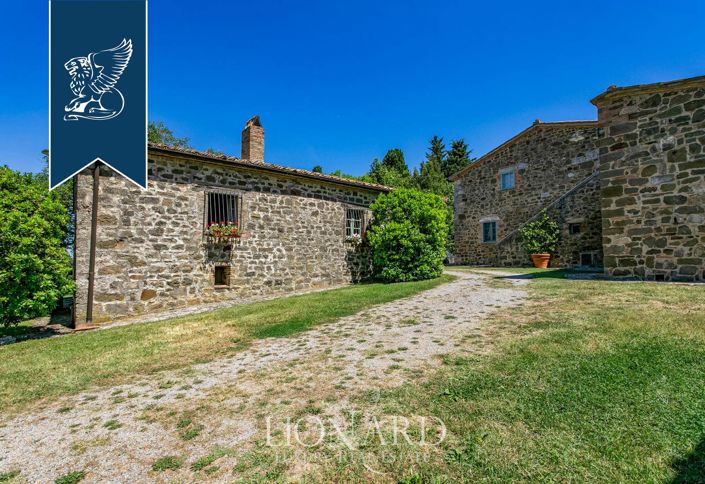 Image No.35-9 Bed Farmhouse for sale