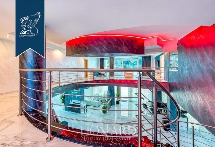 Image No.14-5 Bed Villa for sale