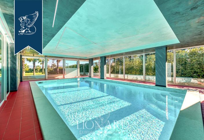 Image No.16-5 Bed Villa for sale