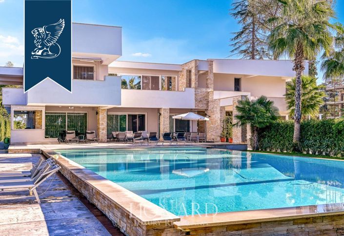 Image No.5-5 Bed Villa for sale