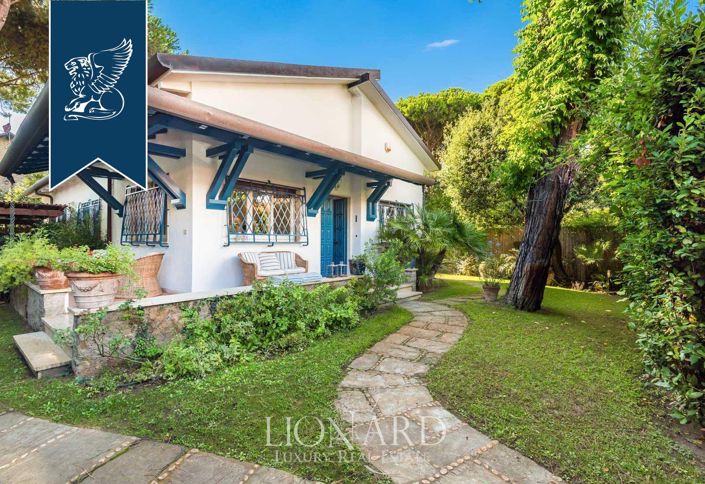 Image No.3-Villa de 4 chambres à vendre à Lucca