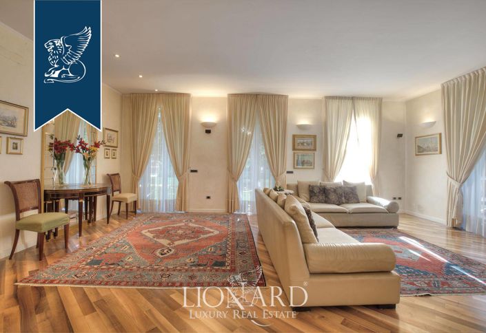 Image No.20-Villa de 4 chambres à vendre à Como