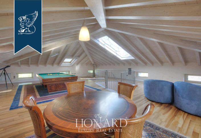 Image No.25-Villa de 4 chambres à vendre à Como