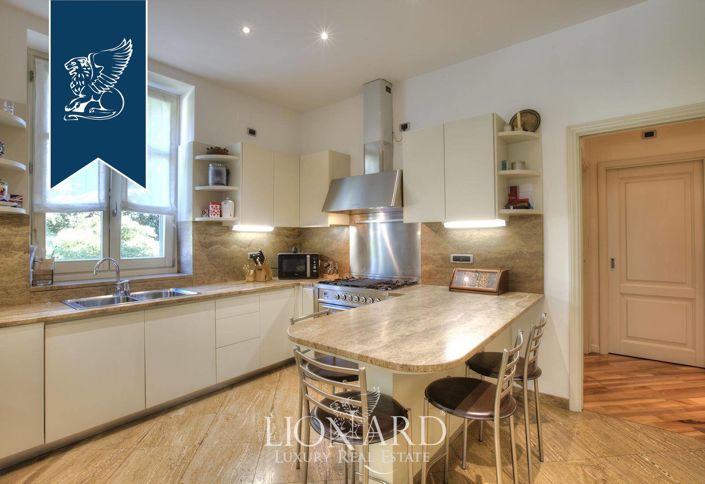 Image No.29-Villa de 4 chambres à vendre à Como