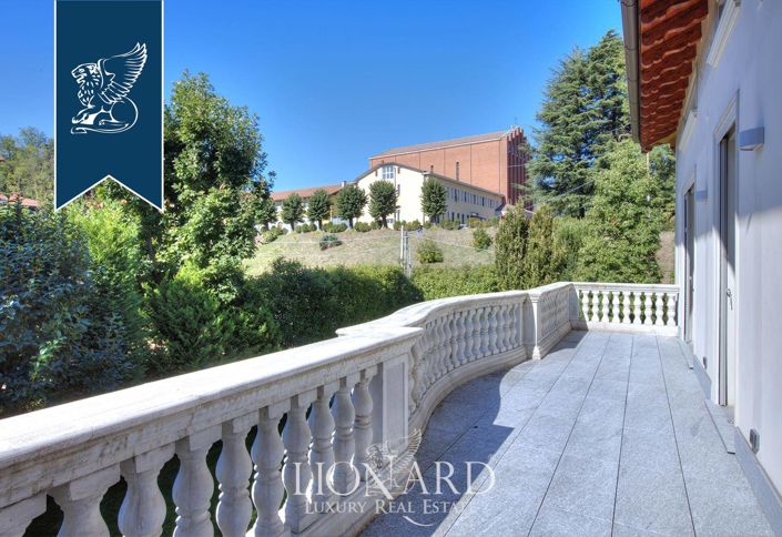 Image No.34-Villa de 4 chambres à vendre à Como