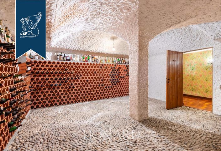 Image No.56-Villa de 9 chambres à vendre à Alessandria