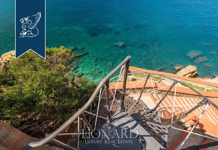 Image No.5-11 Bed Villa for sale