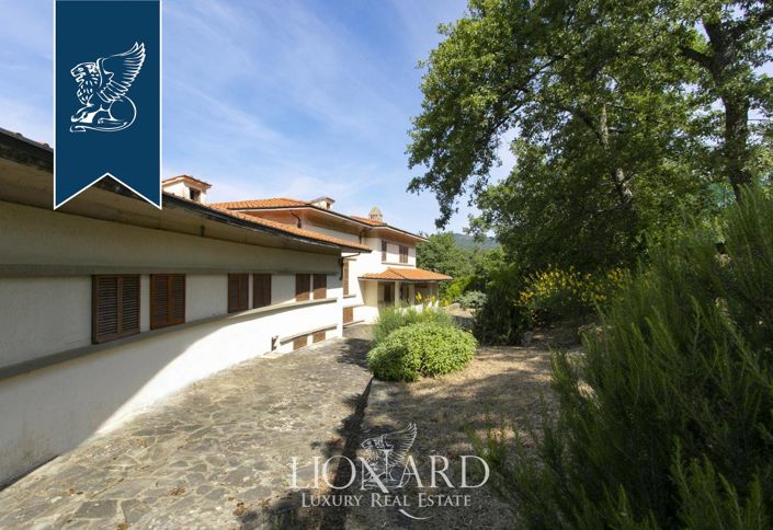 Image No.18-9 Bed Villa for sale