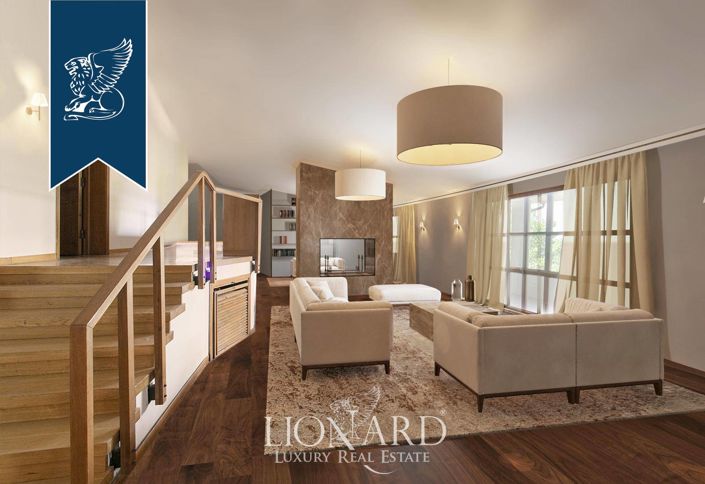 Image No.30-9 Bed Villa for sale