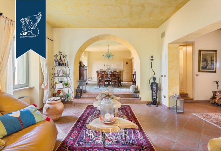 Image No.14-Ferme de 7 chambres à vendre à Trequanda