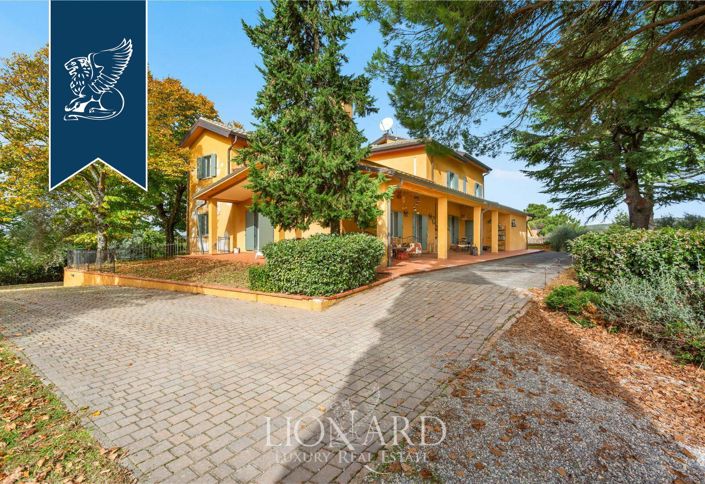 Image No.4-Ferme de 7 chambres à vendre à Trequanda