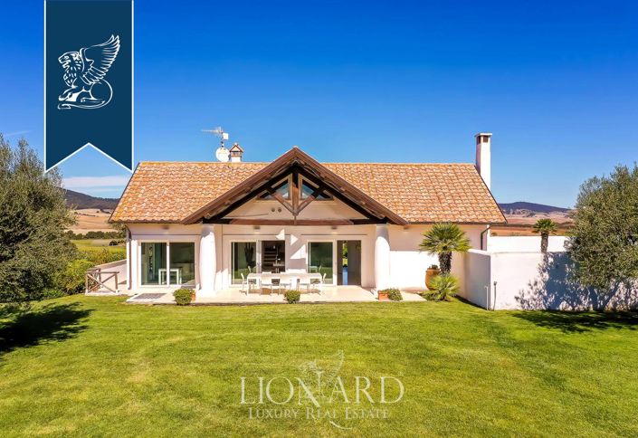 Image No.14-5 Bed Villa for sale