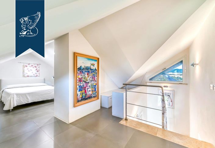 Image No.42-5 Bed Villa for sale