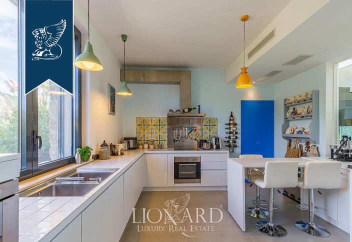 Image No.16-5 Bed Villa for sale