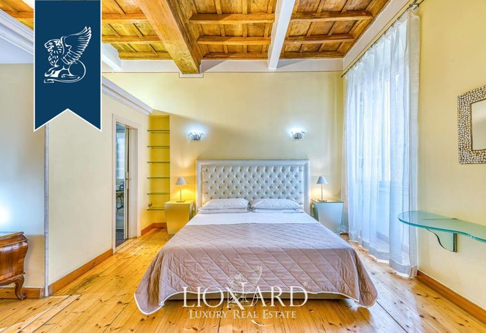 Image No.17-8 Bed Apartment for sale