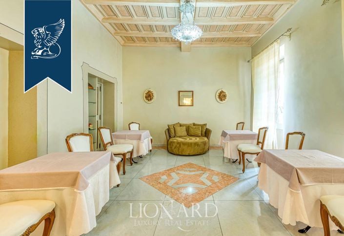 Image No.20-8 Bed Apartment for sale