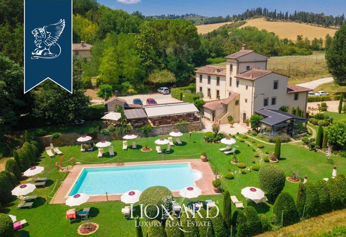 Image No.4-16 Bed Hotel for sale