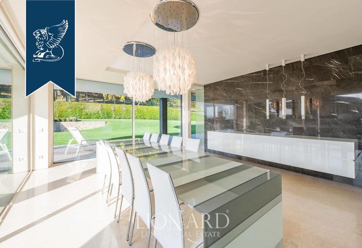 Image No.18-4 Bed Villa for sale