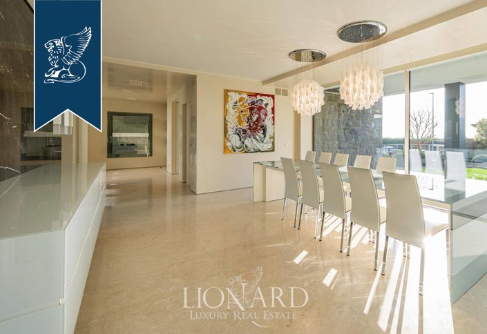 Image No.21-4 Bed Villa for sale