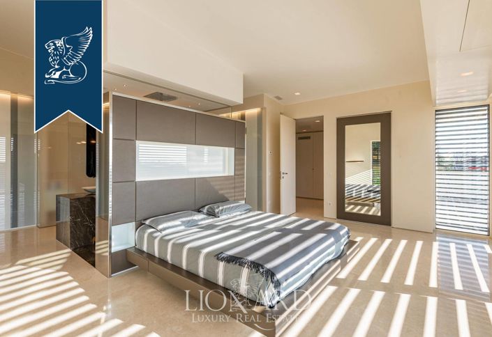 Image No.39-4 Bed Villa for sale