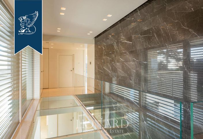 Image No.42-4 Bed Villa for sale