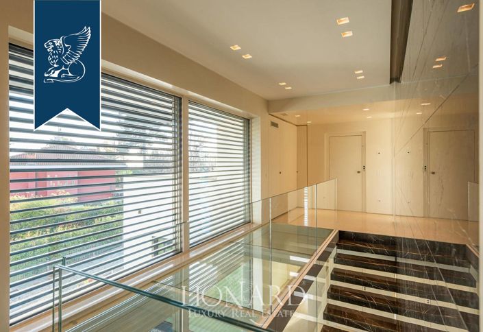 Image No.44-4 Bed Villa for sale