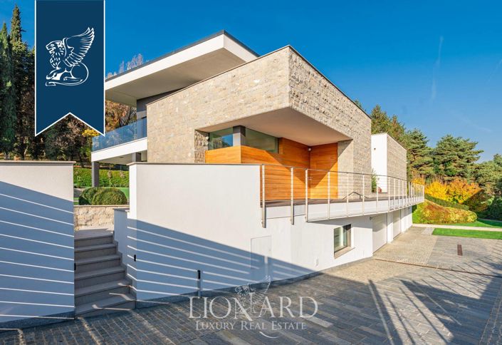 Image No.9-4 Bed Villa for sale