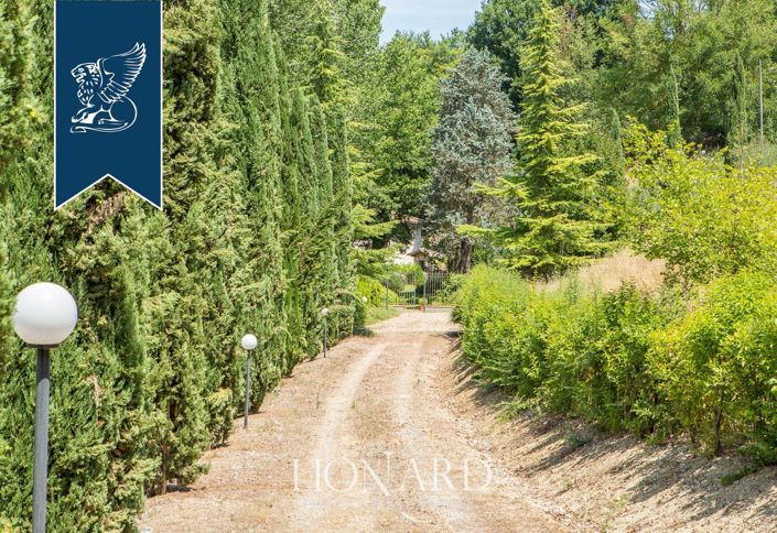 Image No.21-5 Bed Villa for sale