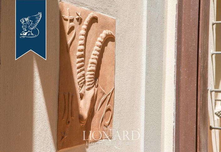 Image No.27-5 Bed Villa for sale